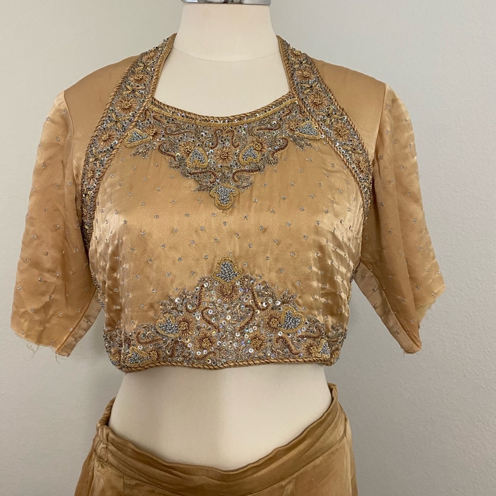 Gorgeous Custom Made Set - Cropped Embellished To… - image 3